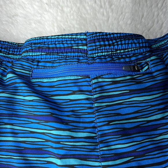 Nike equilibrium tempo shorts - Picture 3 of 7